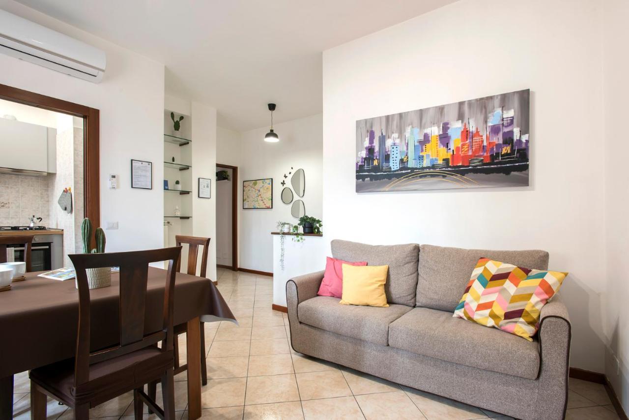 Stylish & Cozy - 5 Star Location- Balcony - View Ferienhaus *