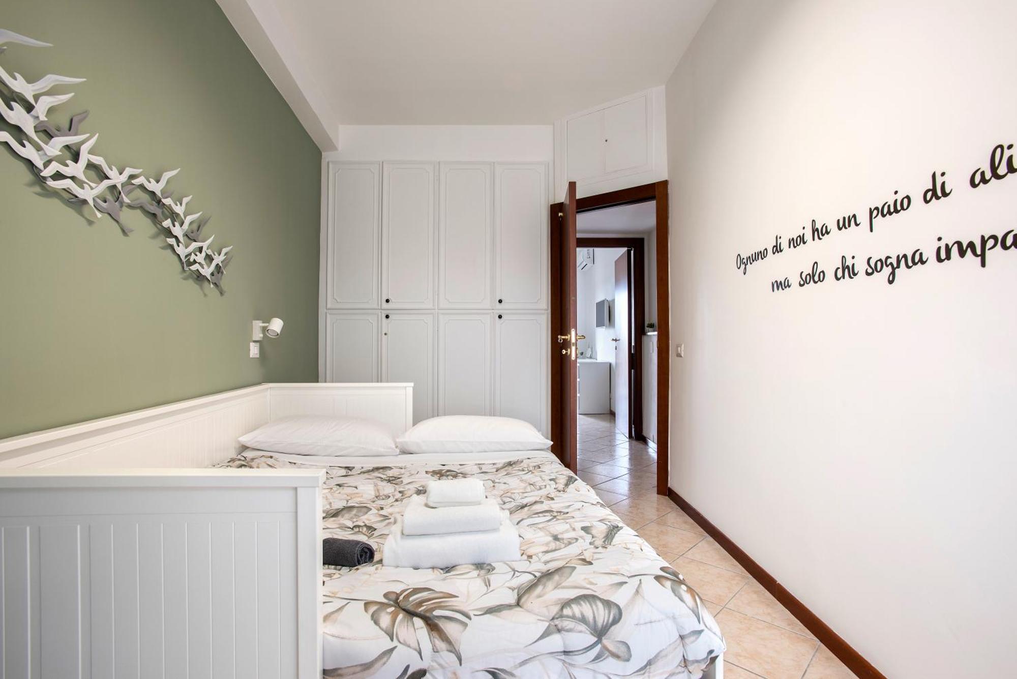 Ferienhaus Stylish & Cozy - 5 Star Location- Balcony - View Rom